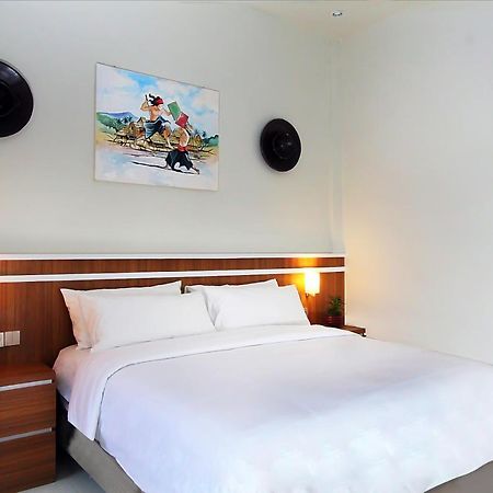 The Jumbo Homestay Kuta  Экстерьер фото
